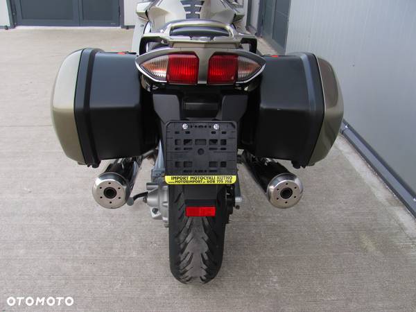 Yamaha FJR - 11