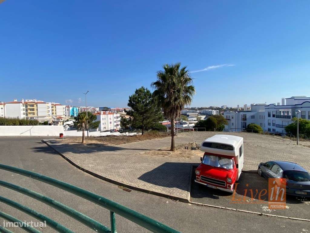 Apartamento T1 Renovado na Ericeira-5