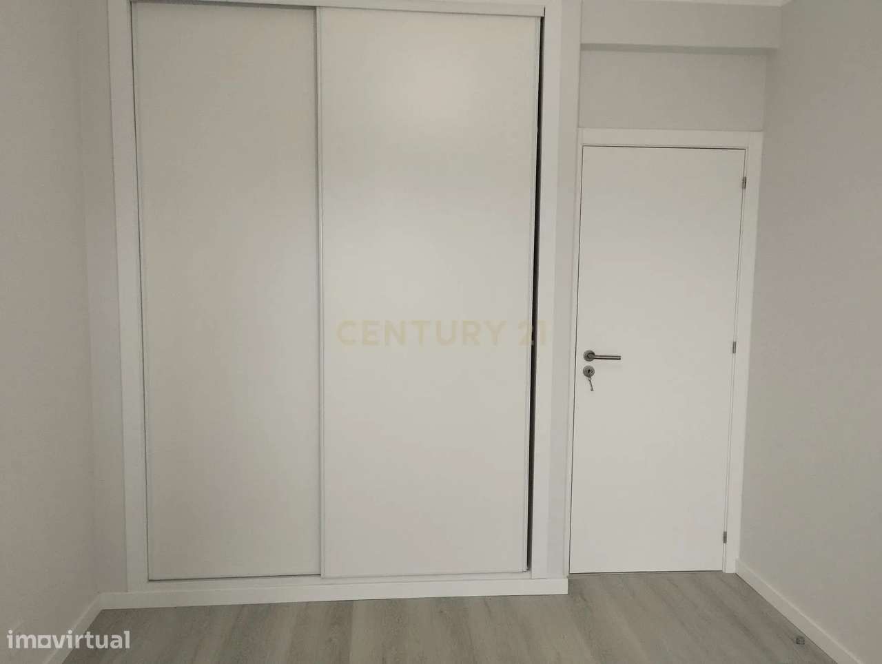 Apartamento T2 em Quarteira - Grande imagem: 2/11