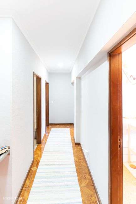 Apartamento T4 em Mafamude – Excelente Localização e Exposição Solar-11