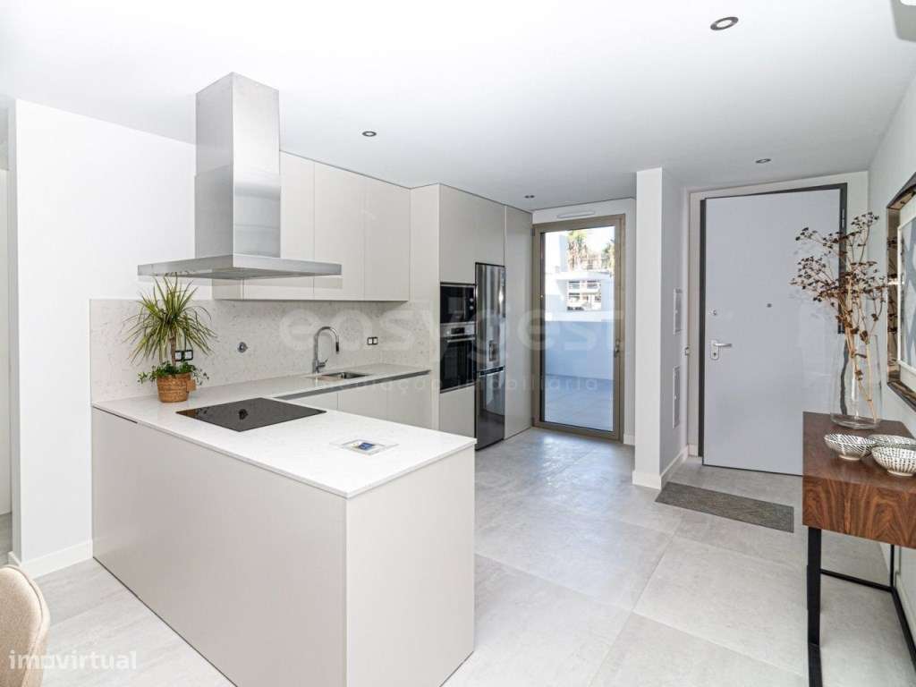 Apartamento T2, em condomínio com piscina em Cabanas de Tavira - Grande imagem: 2/25