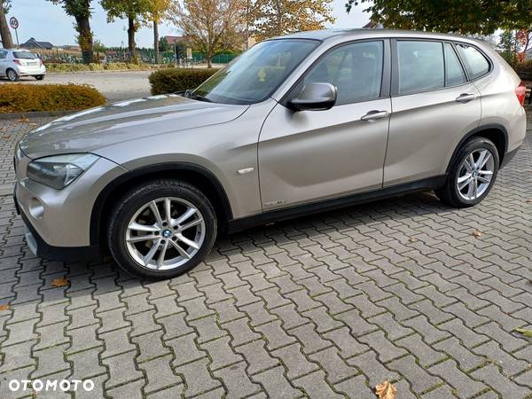 BMW X1 sDrive18d - 26