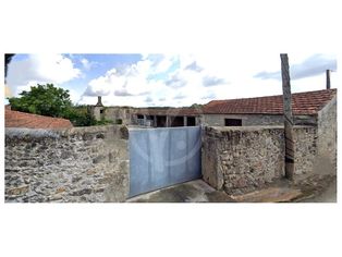 Casa em Pedra para restauro em Rio Mau, Vila do Conde