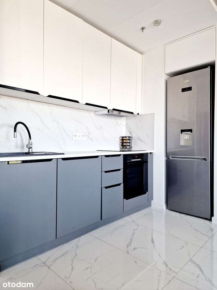 Apartament z widokiem na Warszawskie wieżowce-1