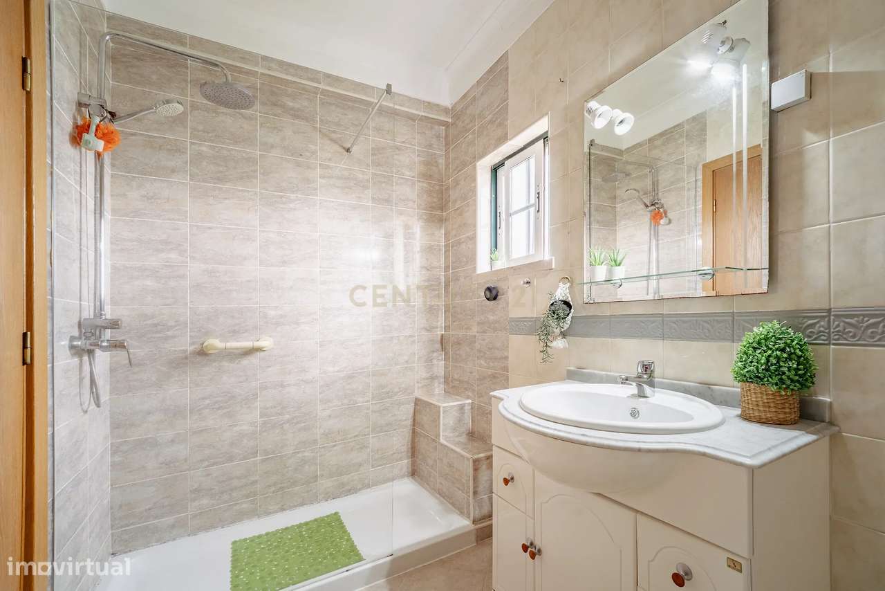 Moradia T3 - Quinta do Conde-46