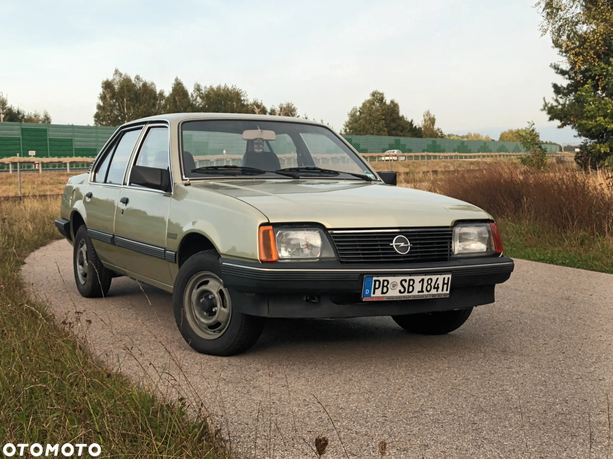 Opel Ascona - 5