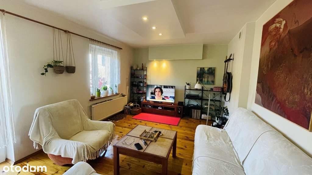 Dom w spokojnej części miasta-4