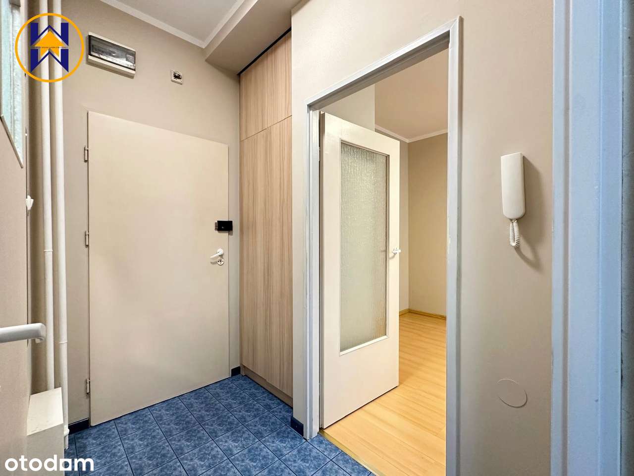 KAWALERKA, 1 pokój, duży balkon, oddzielna kuchnia z oknem-6