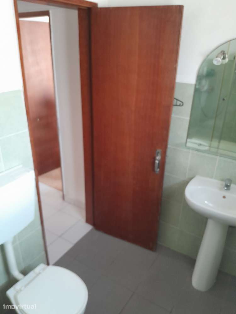 Grande T1 C/ Terraço Faro-8