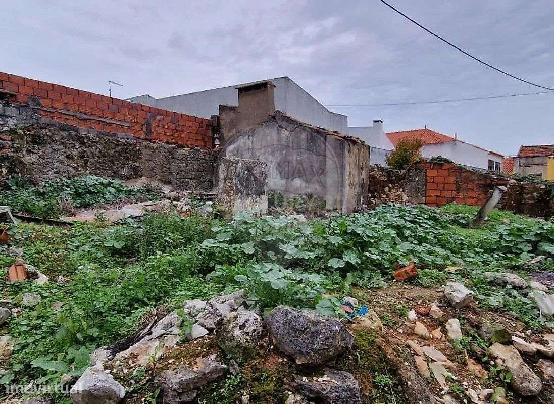 Moradia T0 para venda-5