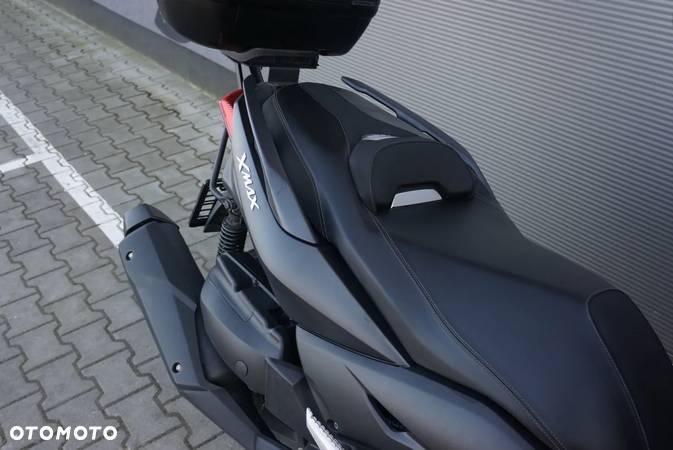 Yamaha X-max - 10