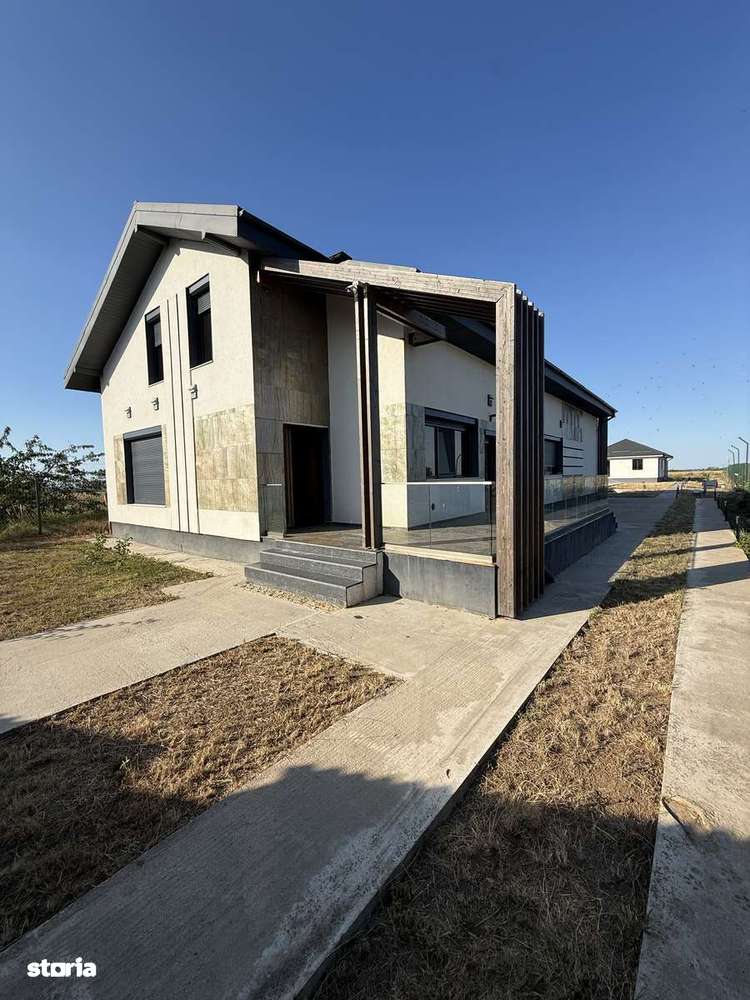 VÂNZARE VILĂ + Căsuță|Panouri Solare|Foisor|Piscina|Adunatii Copaceni - Imagine principală: 2/11