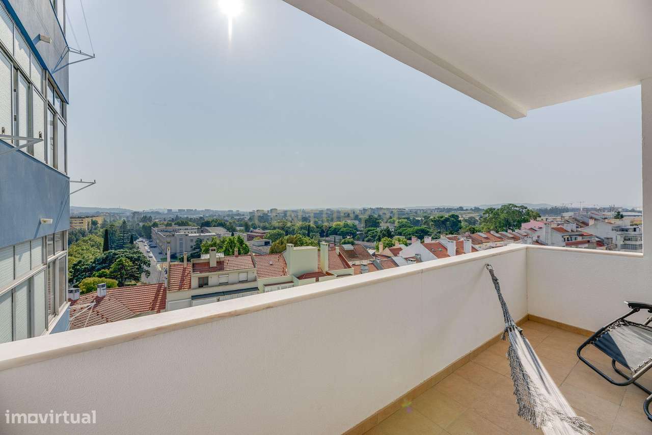 Fantástico T4 Alvalade com varandas, estacionamento e arrecadação-11