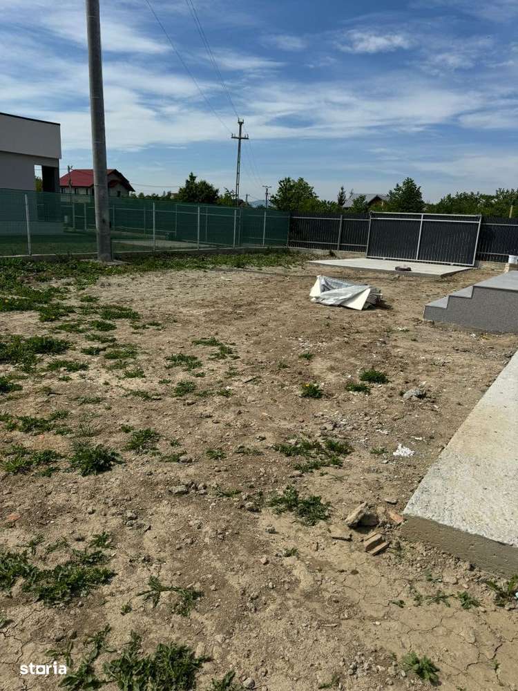 Vand Casa Nou Parter Serbanesti , la 10 min de centru .-8