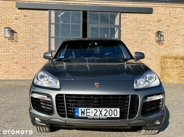 Porsche Cayenne Turbo - 3