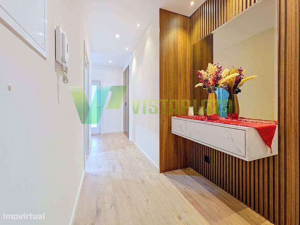 Apartamento T4 Acabamentos de Luxo na Urbanização do Fojo, Portimão-13