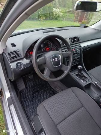 Audi A4 Avant 2.0 TDI - 18