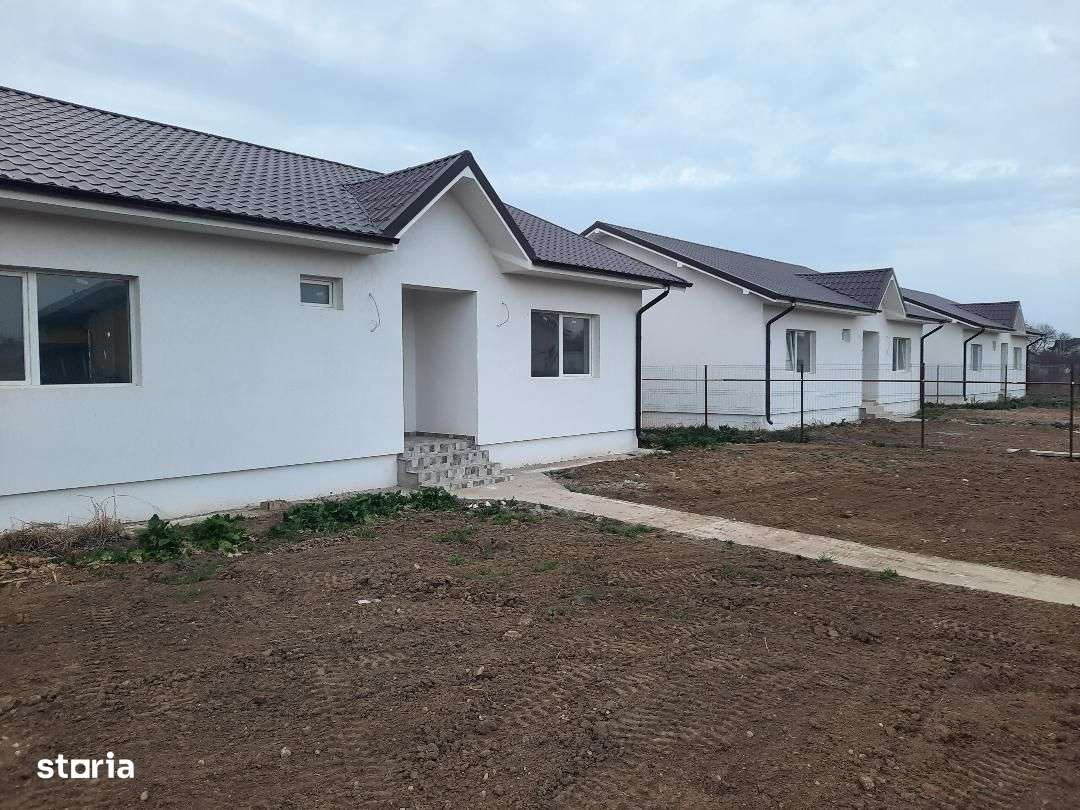 FARA COMISIOANE in COMPLEX DE CASE, casa cu 4 camere 2 bai PARTER +pod-11