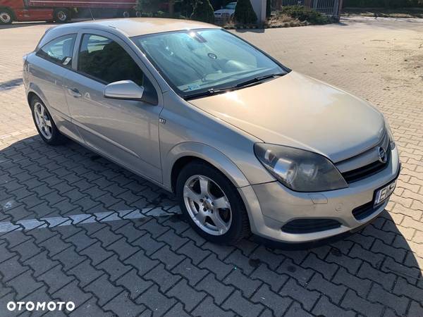 Opel Astra III GTC 1.6 Sport Easytronic - 2