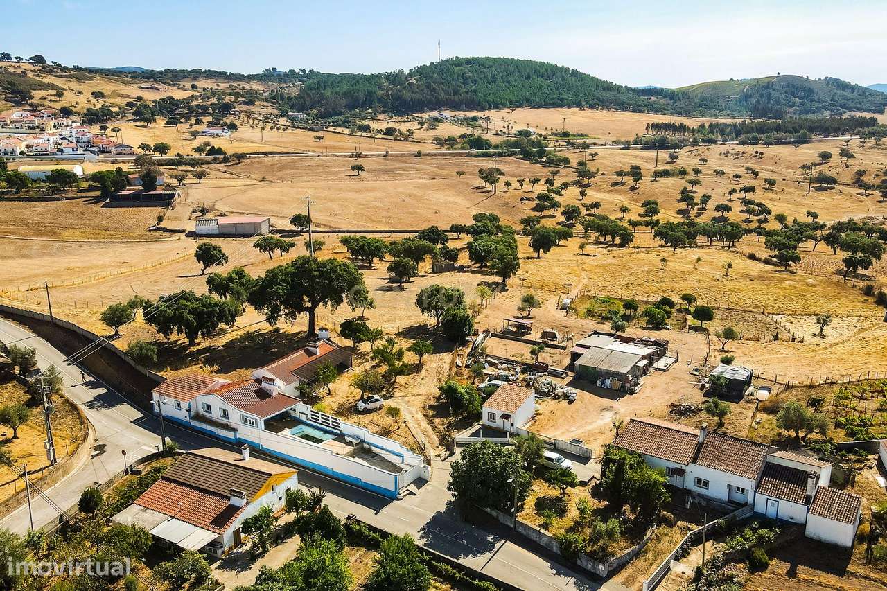 Monte Alentejano com 45 Hectares e Infraestruturas Agrícolas-25