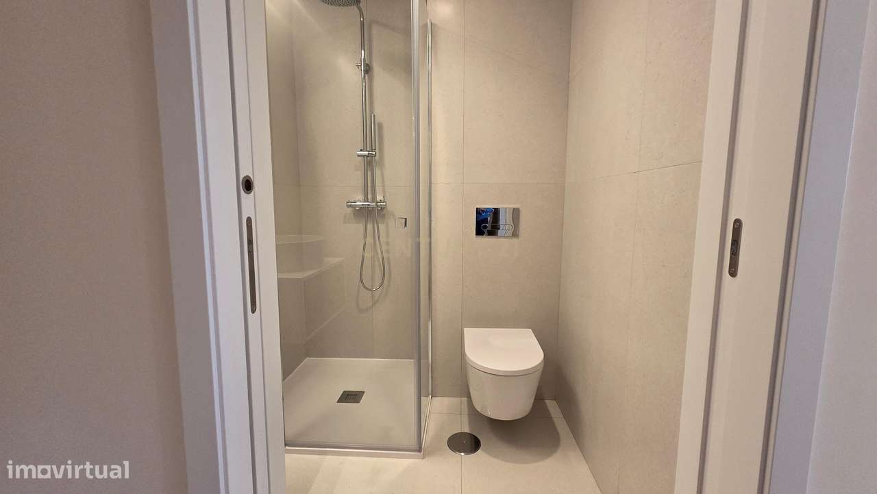 Apartamento T2 com Vista Panorâmica em Vila Nova de Gaia!-29