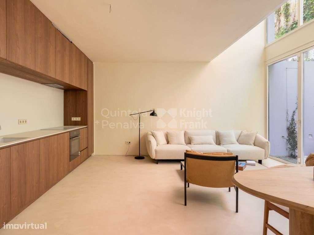 Moradia T3+1 contemporânea, pátio privado, Marvila, Lisboa - Grande imagem: 5/30