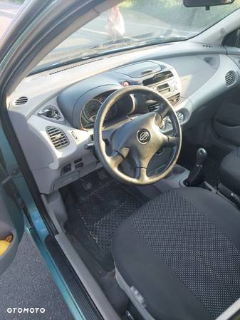 Nissan Almera Tino 1.8 - 6