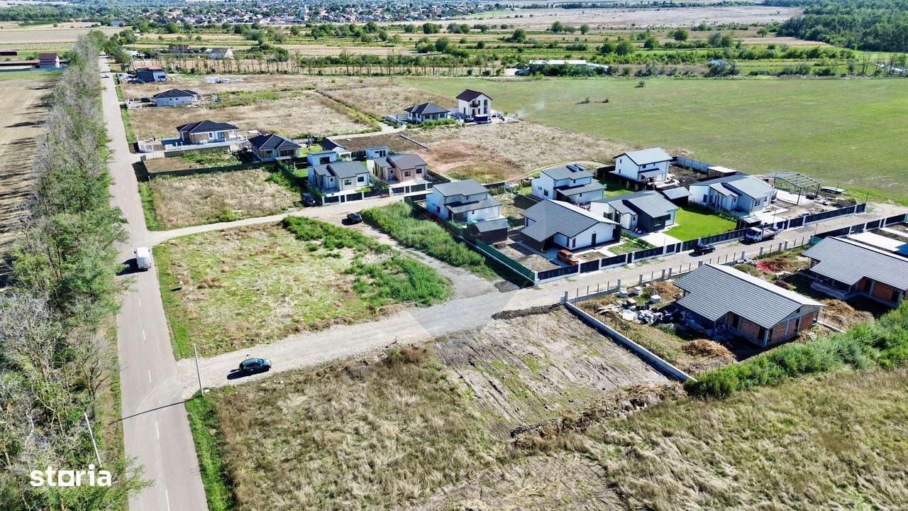 Teren Vanatori / Strada Salciei Cartier Liziera - Imagine principală: 5/9