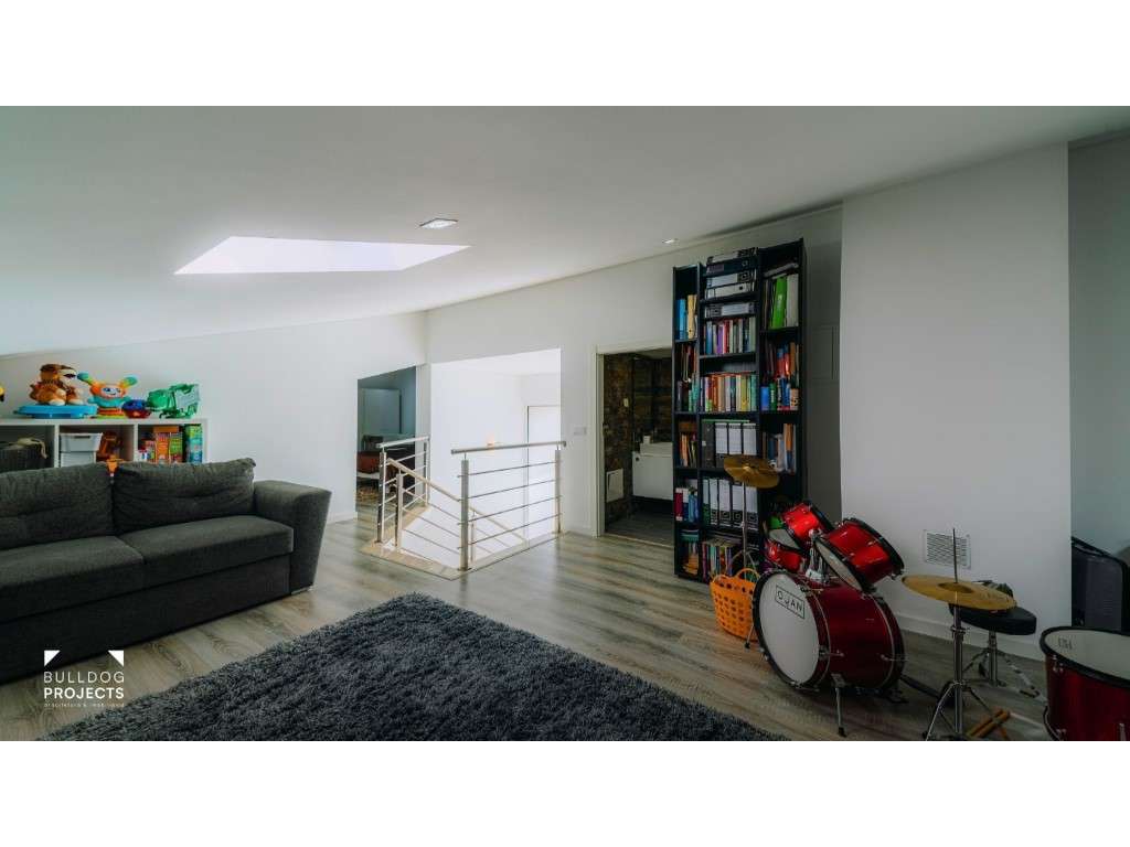 Moradia Isolada T4 Triplex Venda Coimbra-57