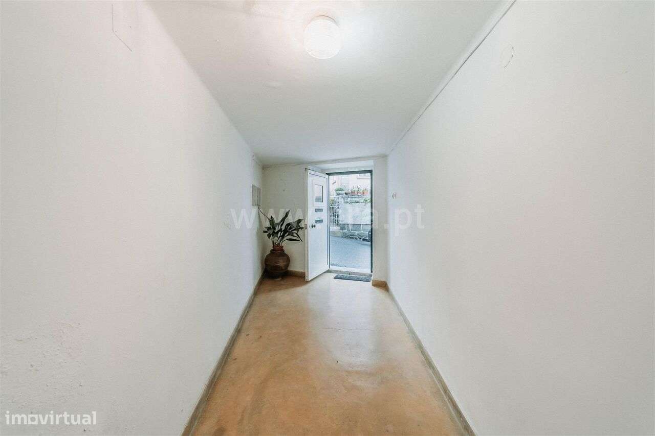 Prédio T4 / Covilhã, Tortosendo - Grande imagem: 2/20