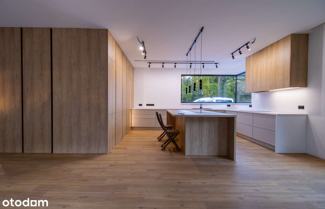 293m2 dom wolnostojący w otoczeniu lasu, 3000m2 działki | garaż