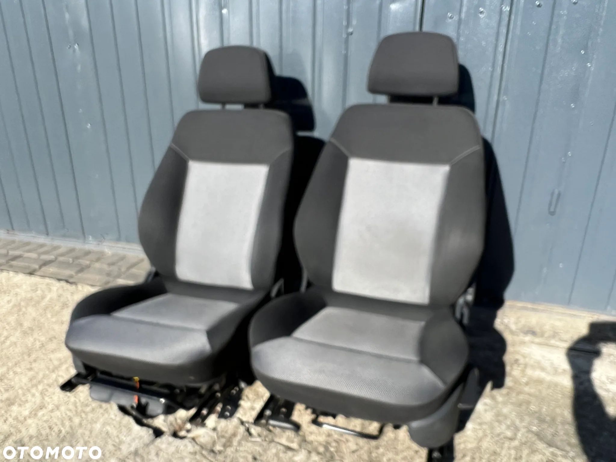 Siedzenia Fotele przód przednie GRZANE Opel Zafira B Astra III - 1