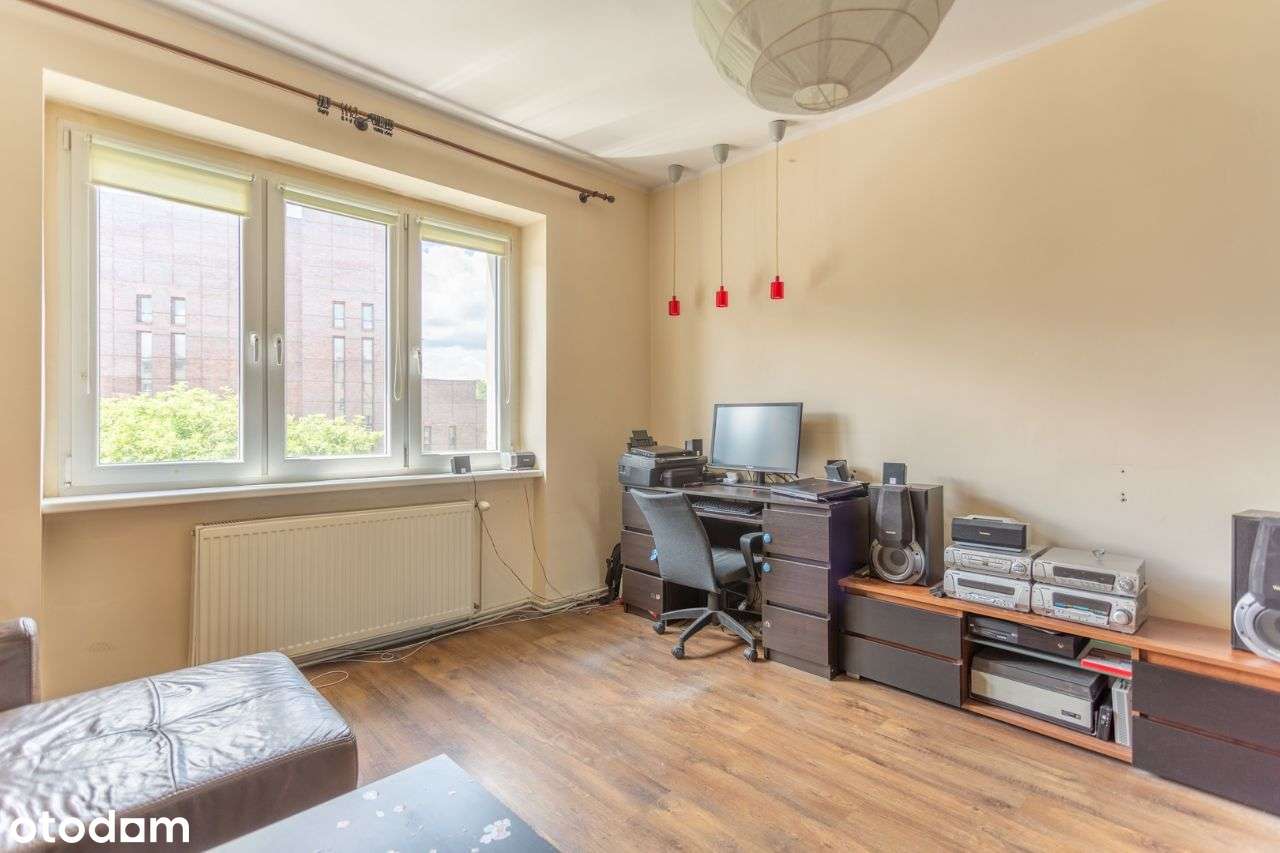 Trzypokojowe mieszkanie blisko centrum-9