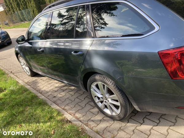 Skoda Octavia 2.0 TSI 4x4 Style DSG - 9