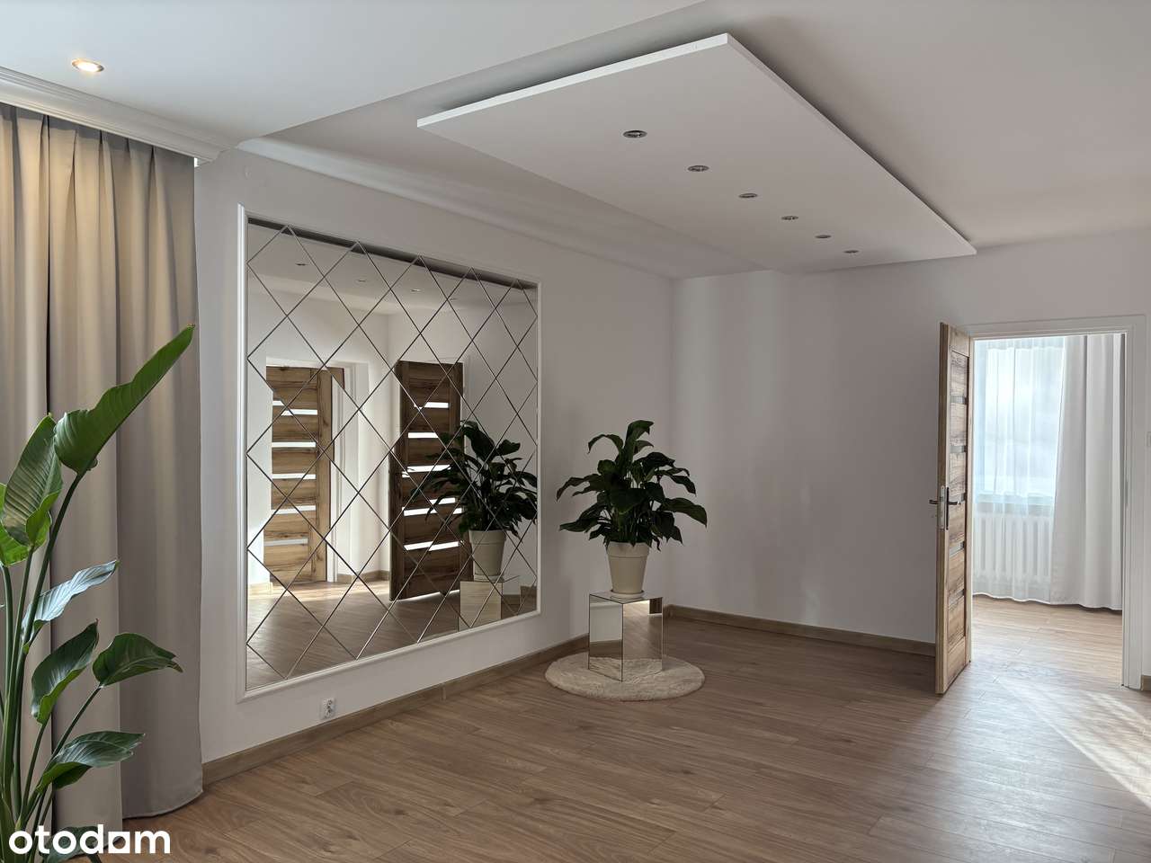 Mieszkanie po generalnym remoncie 54,6m2 | 3 pokoje! zamykany parking!-0