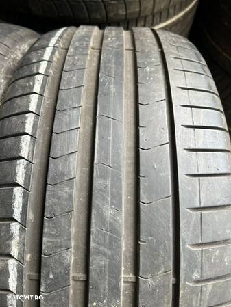 vând 2 anvelope 255/40/21 Pirelli de vară la 6mm - 3