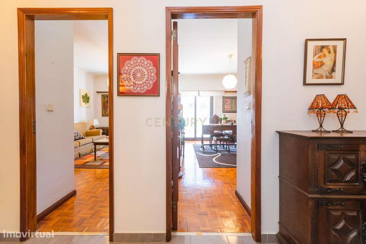 Excelente T4 c/Box | São Domingos de Rana-34