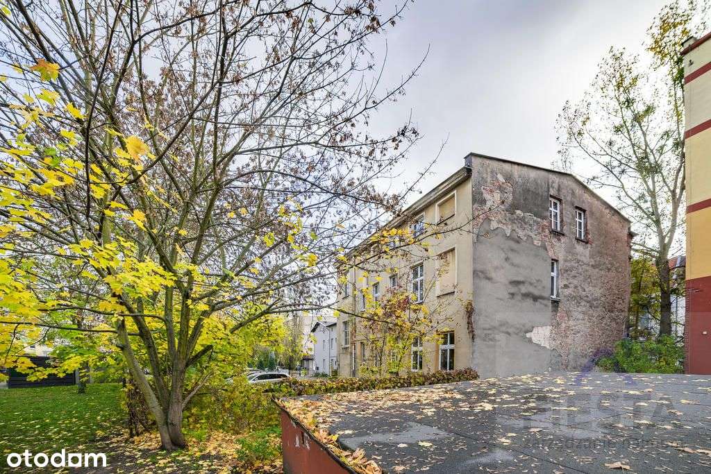 Duże mieszkanie w kamienicy do remontu-14