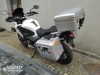 Honda VFR - 4