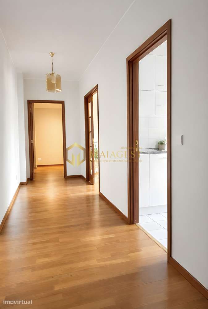 Apartamento T2+1 com Garagem nos Prestigiados Pinhais da Foz - Grande imagem: 4/21