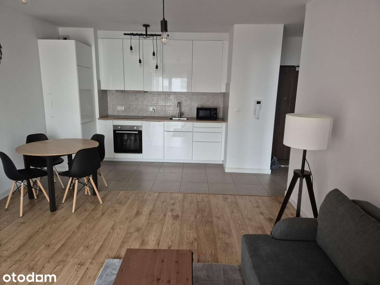 Ładne 2-pokoje urządzone, osiedle zamknięte Wilczak, urządzone,  garaż - Pełny obrazek: 3/9