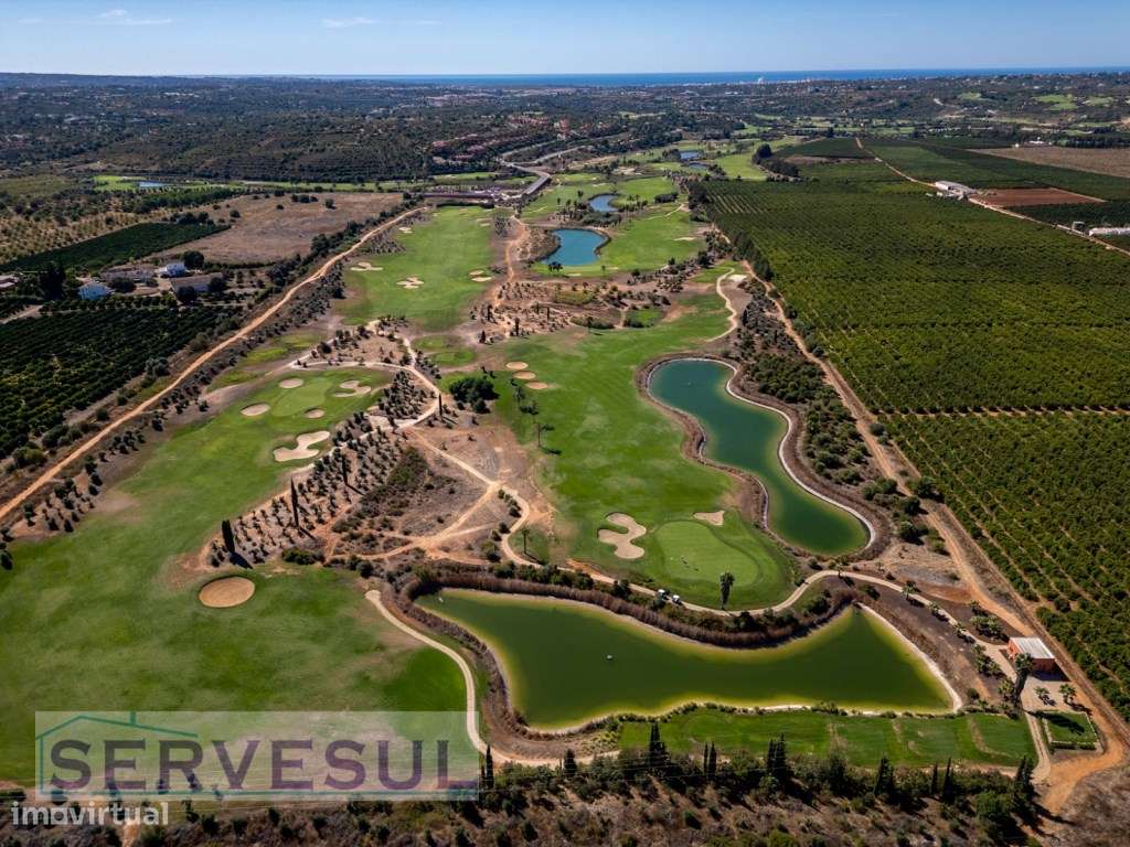 Moradia Moderna com Piscina e uma vista magnifica para o Campo de G...-53