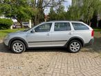 Skoda Octavia Combi 2.0 TDI DPF 4x4 Scout - 6