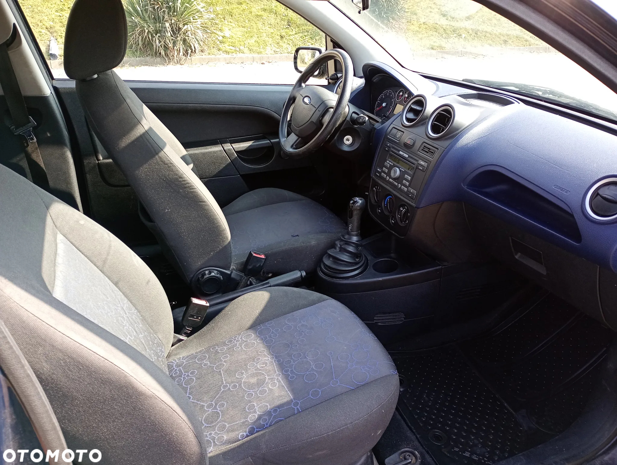 Ford Fiesta 1.3 Ambiente - 6