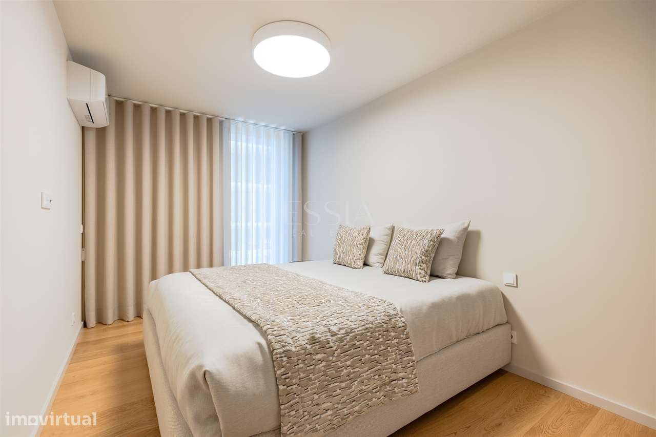 T3 Varanda 14m2 Vistas Rio e Mar Jardins Arrábida | T3 Gaia The Yard-21