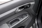 Volkswagen Touran 2.0 TDI DPF BlueMotion Technology DSG Comfortline - 23