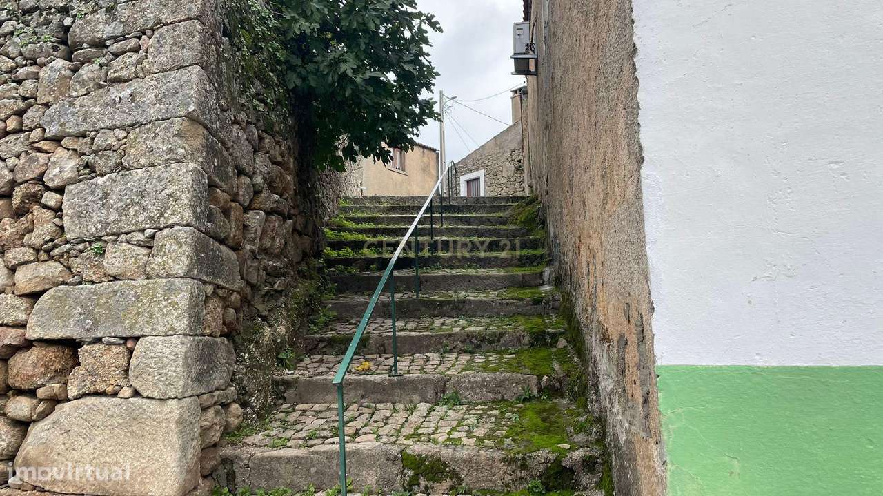 Moradia em pedra | Escalos de Baixo, Castelo Branco - Grande imagem: 2/2