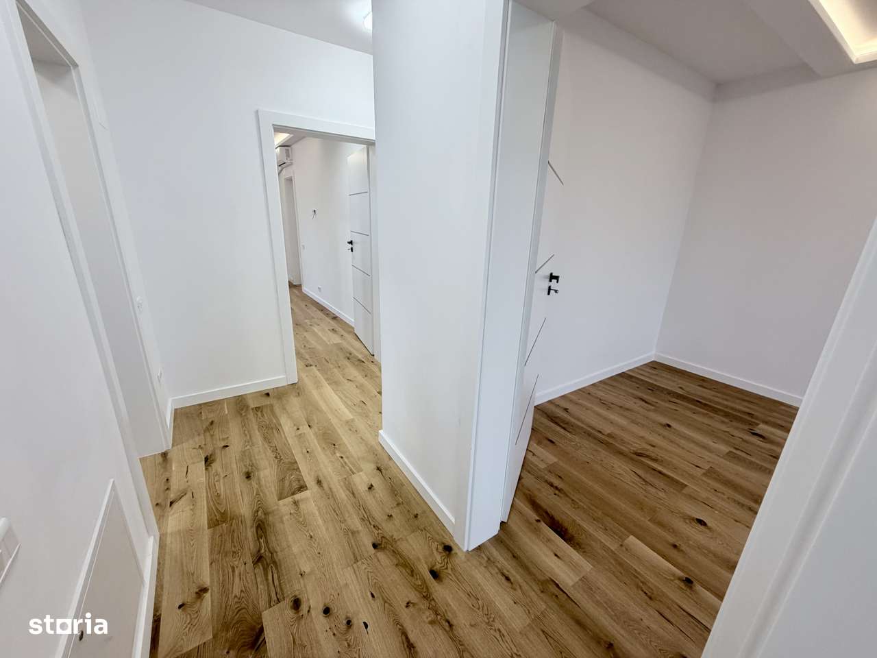 Casa Moderna P+1+M. 5 cam.Util 171 mp.Teren 242 mp - Imagine principală: 5/20