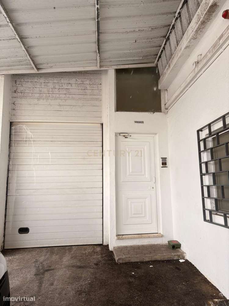 Fantástica Oportunidade de Trespasse – Fábrica Industrial em Pleno Fun-11