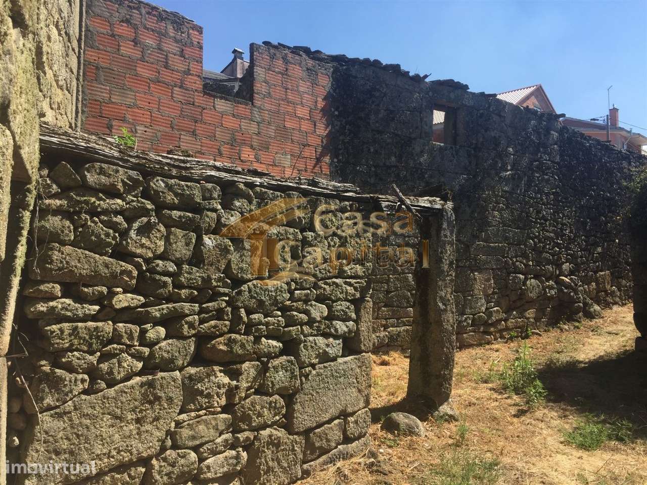 Moradia Rústica com Projecto-14